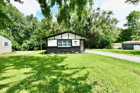 3034 E 35th Street Indianapolis IN 46218