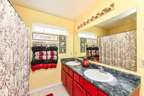 1214 Stonebridge Drive Anderson IN 46013
