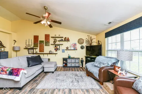 1214 Stonebridge Drive Anderson IN 46013