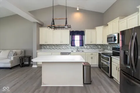 898 Briarstone Drive Greenwood IN 46143