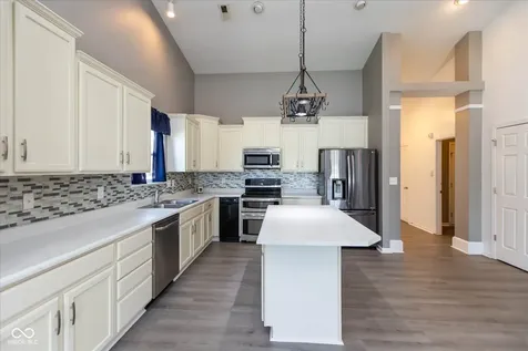 898 Briarstone Drive Greenwood IN 46143