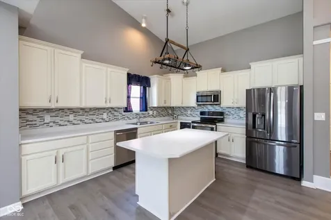 898 Briarstone Drive Greenwood IN 46143