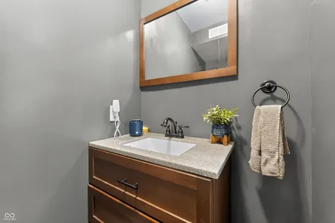 4758 E Hadley Road Mooresville IN 46158