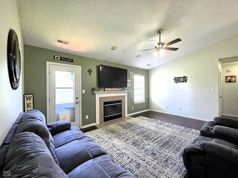 49 Meadow Creek East Boulevard Whiteland IN 46184