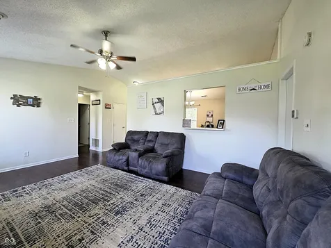 49 Meadow Creek East Boulevard Whiteland IN 46184