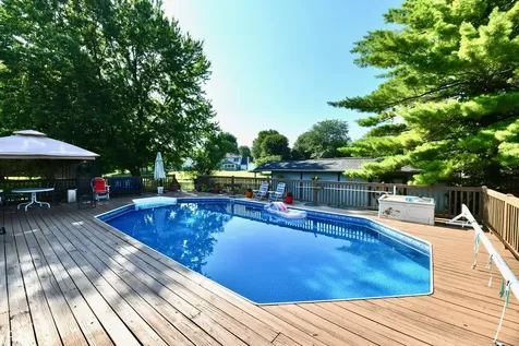 153 W Foxwood Drive Brownsburg IN 46112