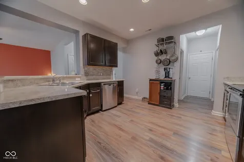 2483 Shadow Bend Drive Columbus IN 47201