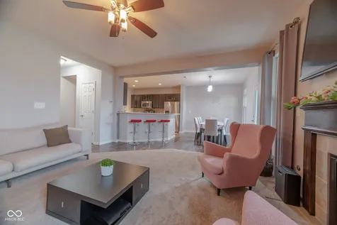 2483 Shadow Bend Drive Columbus IN 47201