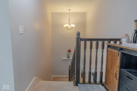 2483 Shadow Bend Drive Columbus IN 47201