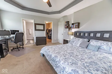2483 Shadow Bend Drive Columbus IN 47201