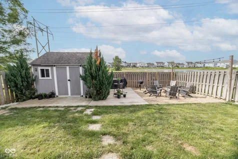 2483 Shadow Bend Drive Columbus IN 47201