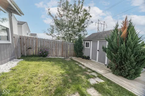 2483 Shadow Bend Drive Columbus IN 47201