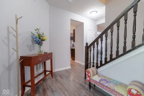 2483 Shadow Bend Drive Columbus IN 47201