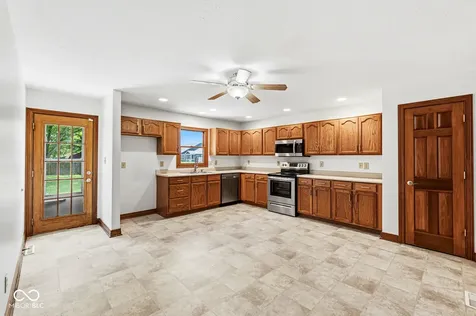 397 Schoolhouse Lane Bargersville IN 46106