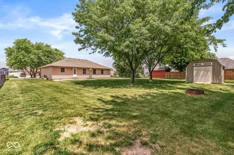 397 Schoolhouse Lane Bargersville IN 46106