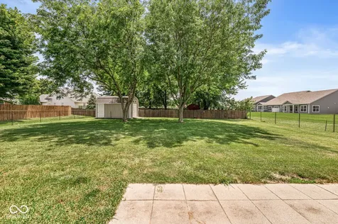 397 Schoolhouse Lane Bargersville IN 46106