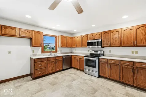 397 Schoolhouse Lane Bargersville IN 46106
