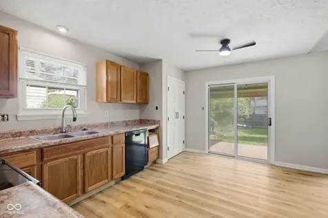 5854 Brouse Indianapolis IN 46237