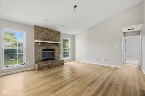 5854 Brouse Indianapolis IN 46237