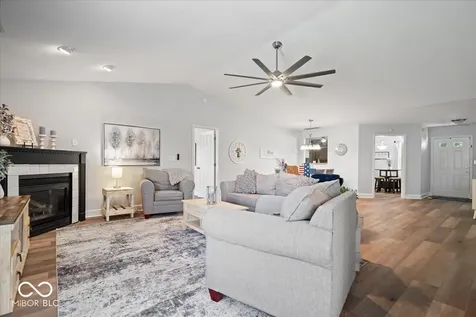 5450 Bracken Drive Indianapolis IN 46239
