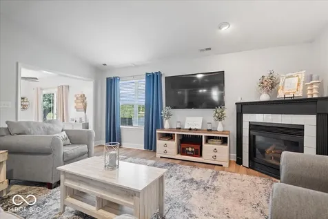 5450 Bracken Drive Indianapolis IN 46239