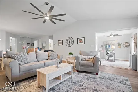 5450 Bracken Drive Indianapolis IN 46239