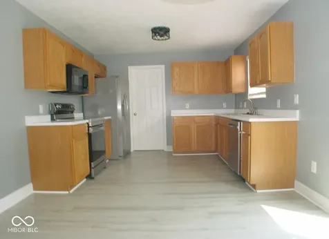 2451 S Woodgrove Way New Palestine IN 46163
