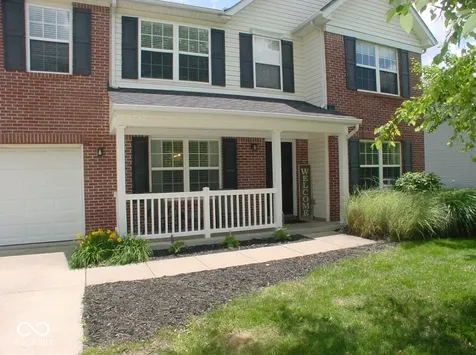 2451 S Woodgrove Way New Palestine IN 46163