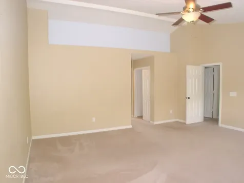 2451 S Woodgrove Way New Palestine IN 46163