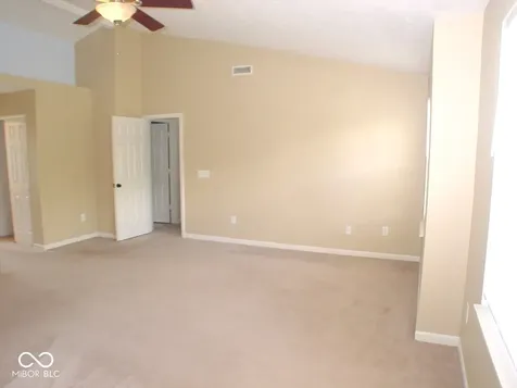 2451 S Woodgrove Way New Palestine IN 46163