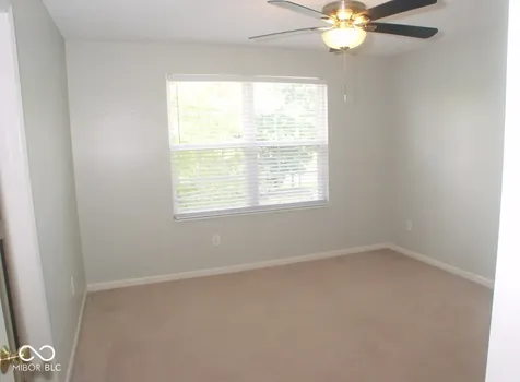 2451 S Woodgrove Way New Palestine IN 46163