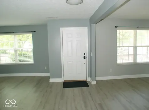 2451 S Woodgrove Way New Palestine IN 46163