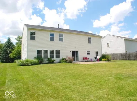 2451 S Woodgrove Way New Palestine IN 46163