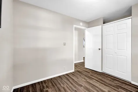 2817 Streamside Drive Columbus IN 47203