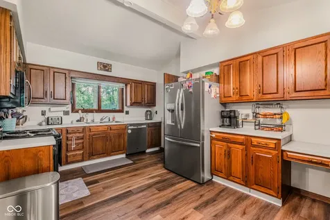 9182 N Cherry Hills Drive Columbus IN 47201