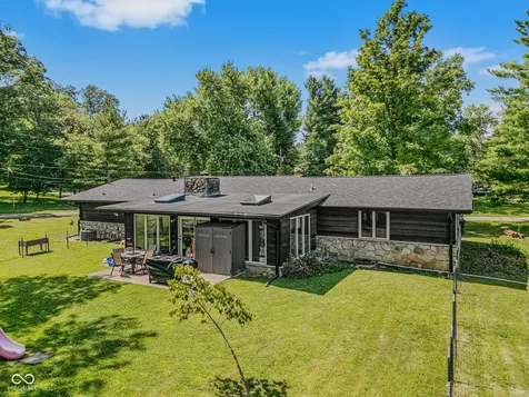 9182 N Cherry Hills Drive Columbus IN 47201