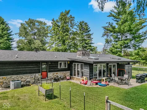 9182 N Cherry Hills Drive Columbus IN 47201