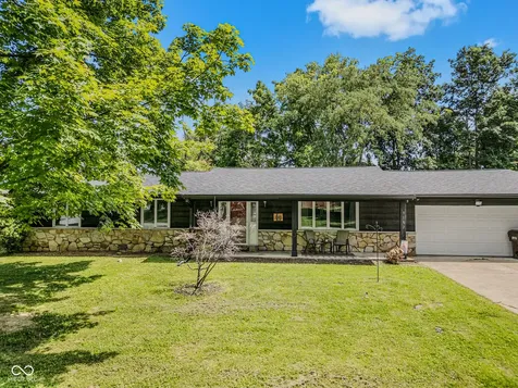 9182 N Cherry Hills Drive Columbus IN 47201