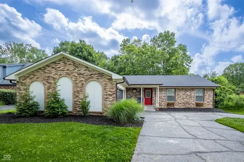 140 Appletree Row Greenwood IN 46142