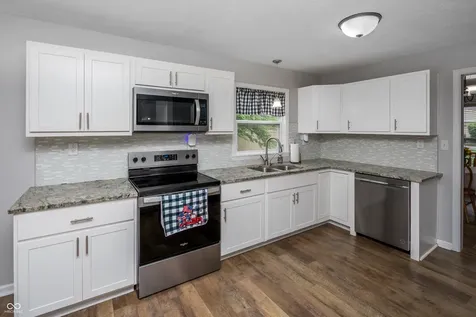 140 Appletree Row Greenwood IN 46142