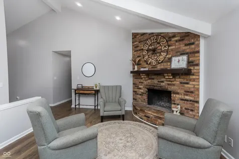140 Appletree Row Greenwood IN 46142