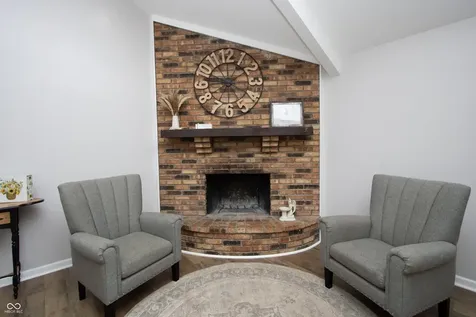 140 Appletree Row Greenwood IN 46142