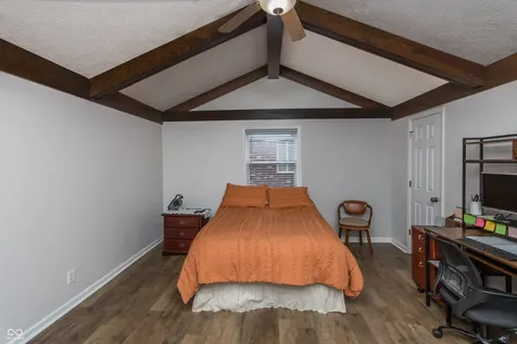 140 Appletree Row Greenwood IN 46142