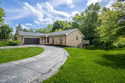 140 Appletree Row Greenwood IN 46142