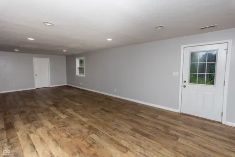 140 Appletree Row Greenwood IN 46142