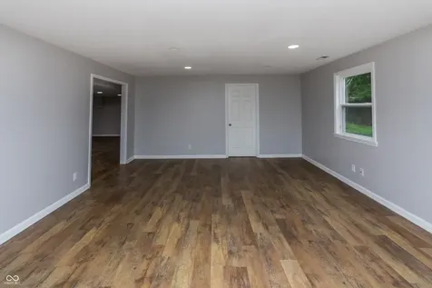 140 Appletree Row Greenwood IN 46142