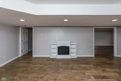 140 Appletree Row Greenwood IN 46142