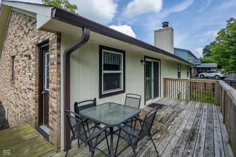 140 Appletree Row Greenwood IN 46142