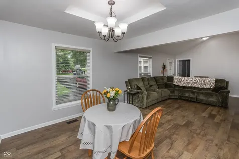 140 Appletree Row Greenwood IN 46142