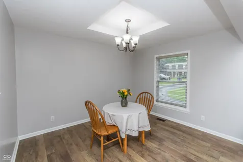 140 Appletree Row Greenwood IN 46142
